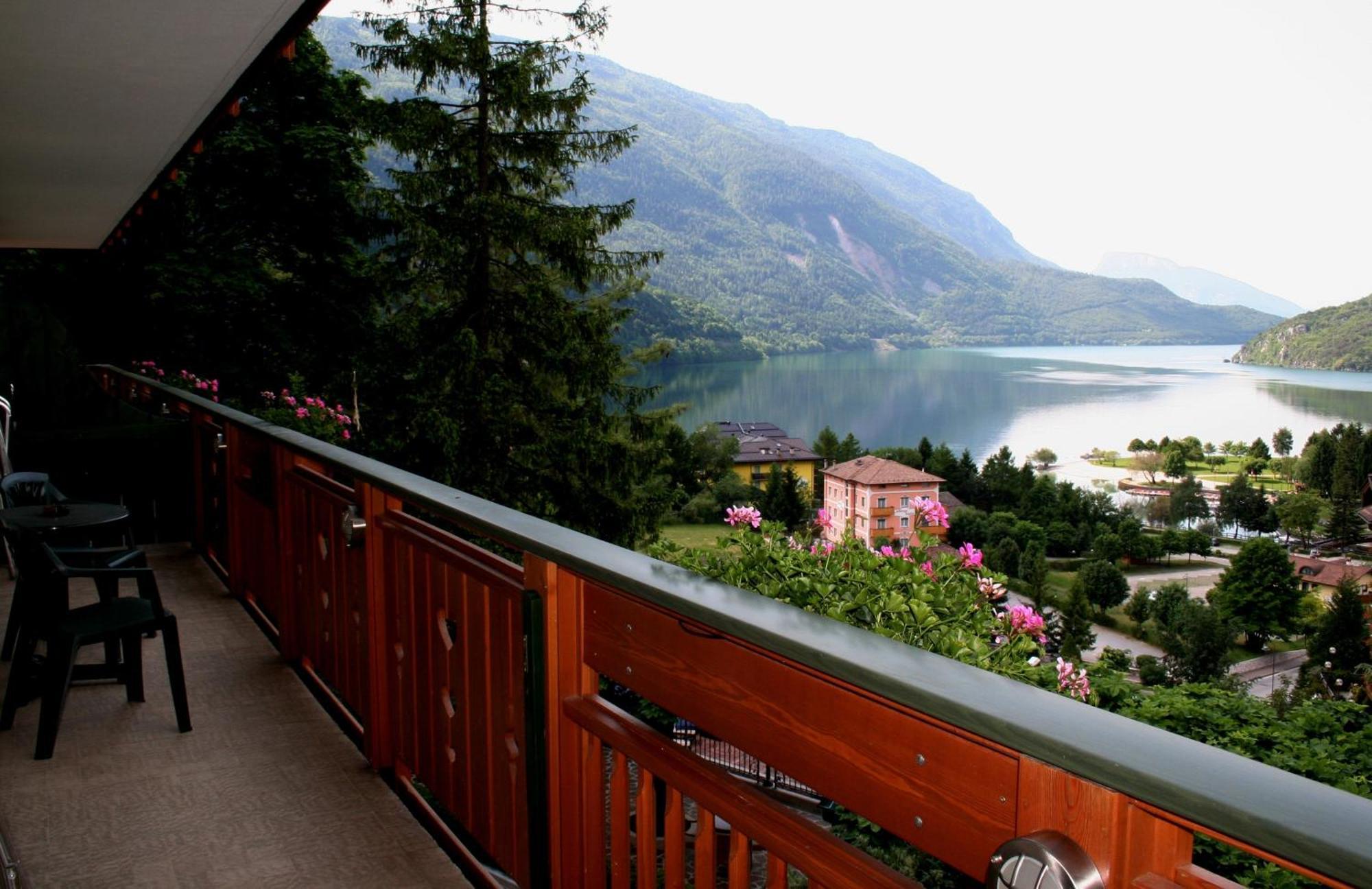 Hotel Miralago Wellness - Adults Only Molveno Εξωτερικό φωτογραφία