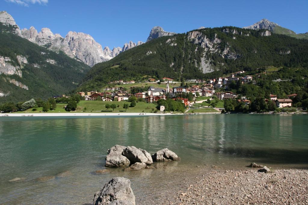 Hotel Miralago Wellness - Adults Only Molveno Εξωτερικό φωτογραφία