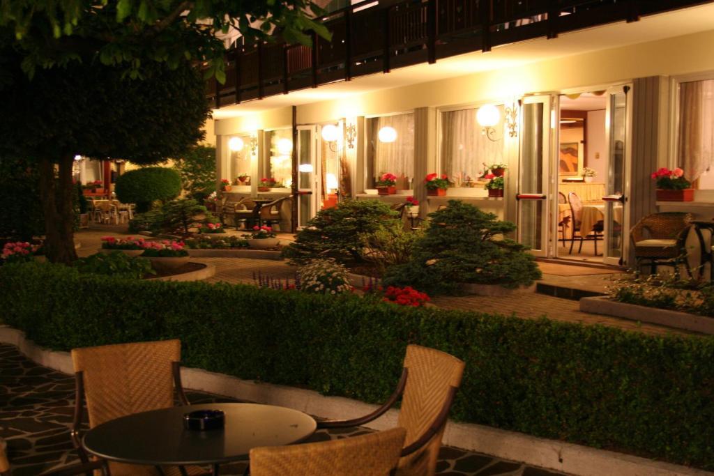Hotel Miralago Wellness - Adults Only Molveno Εξωτερικό φωτογραφία