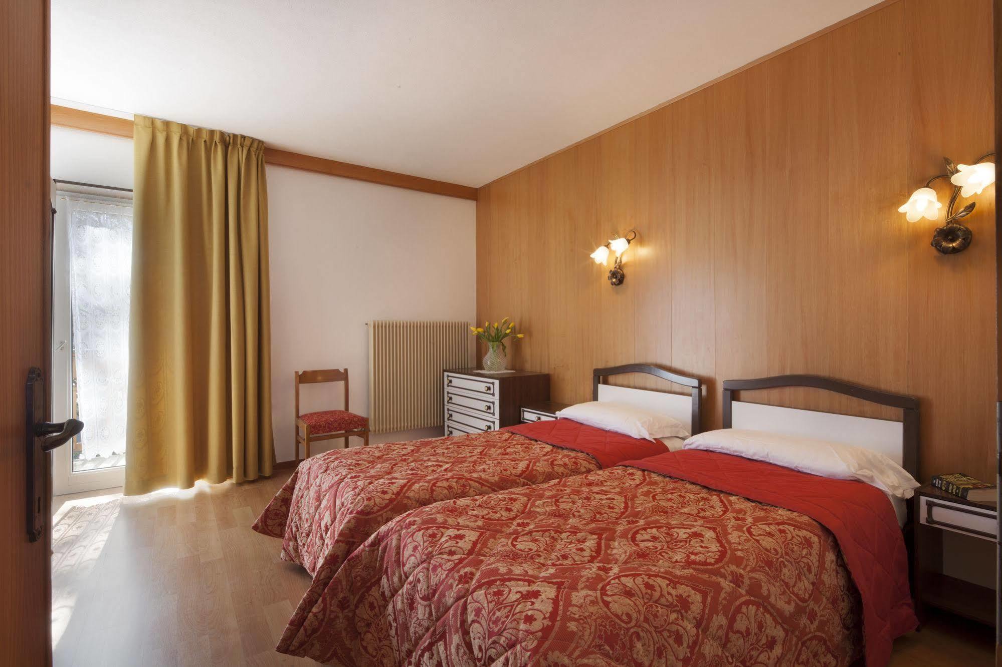 Hotel Miralago Wellness - Adults Only Molveno Εξωτερικό φωτογραφία